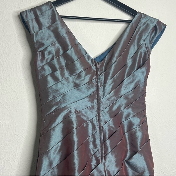 Davids Bridal Size 16 Blue Teal Mauve Iridescent Dress Gown Floor Length Formal - Picture 4 of 11